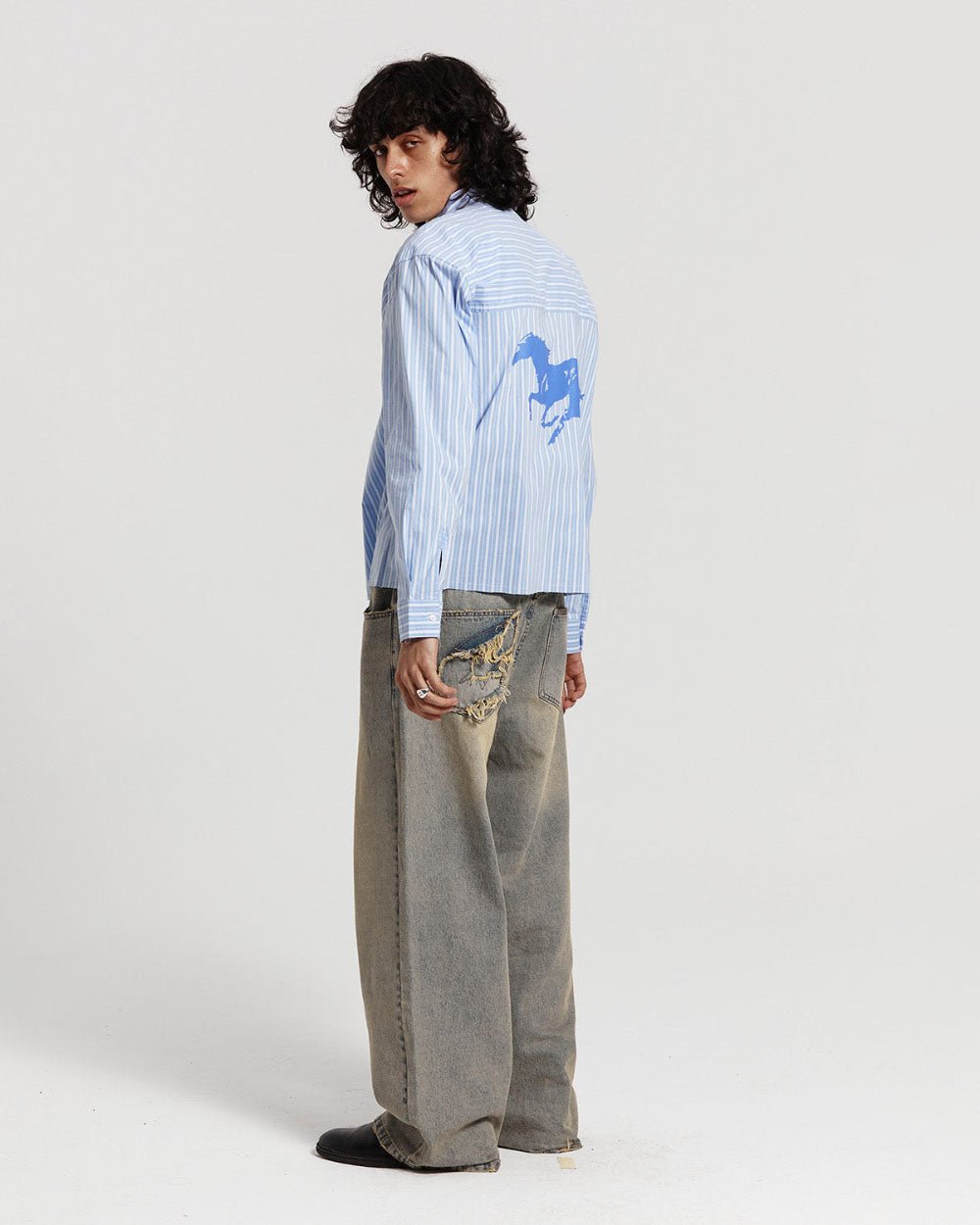 RUNNING HORSE SHIRT BLUE STRIPES