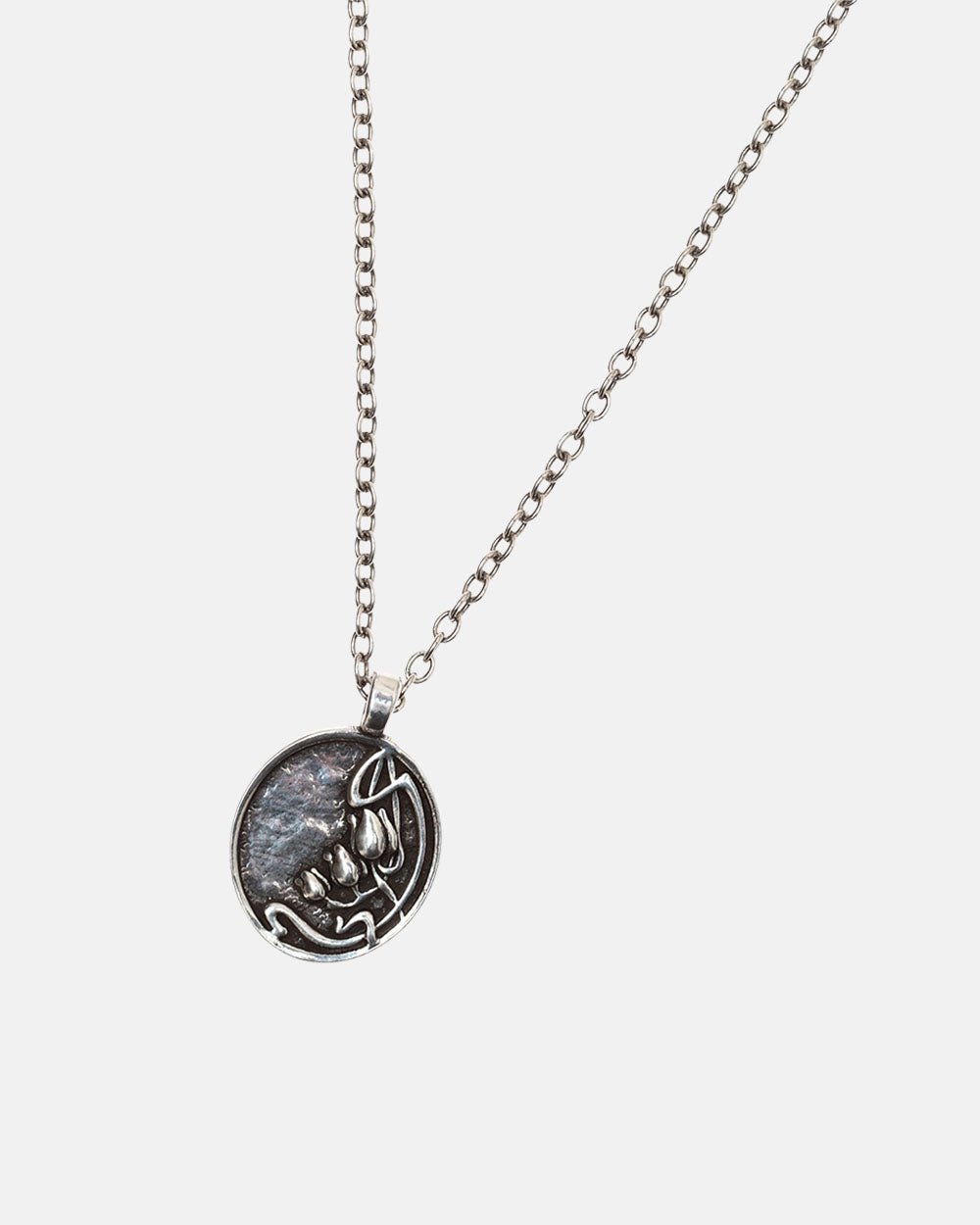 FLORAL MOTIF NECKLACE